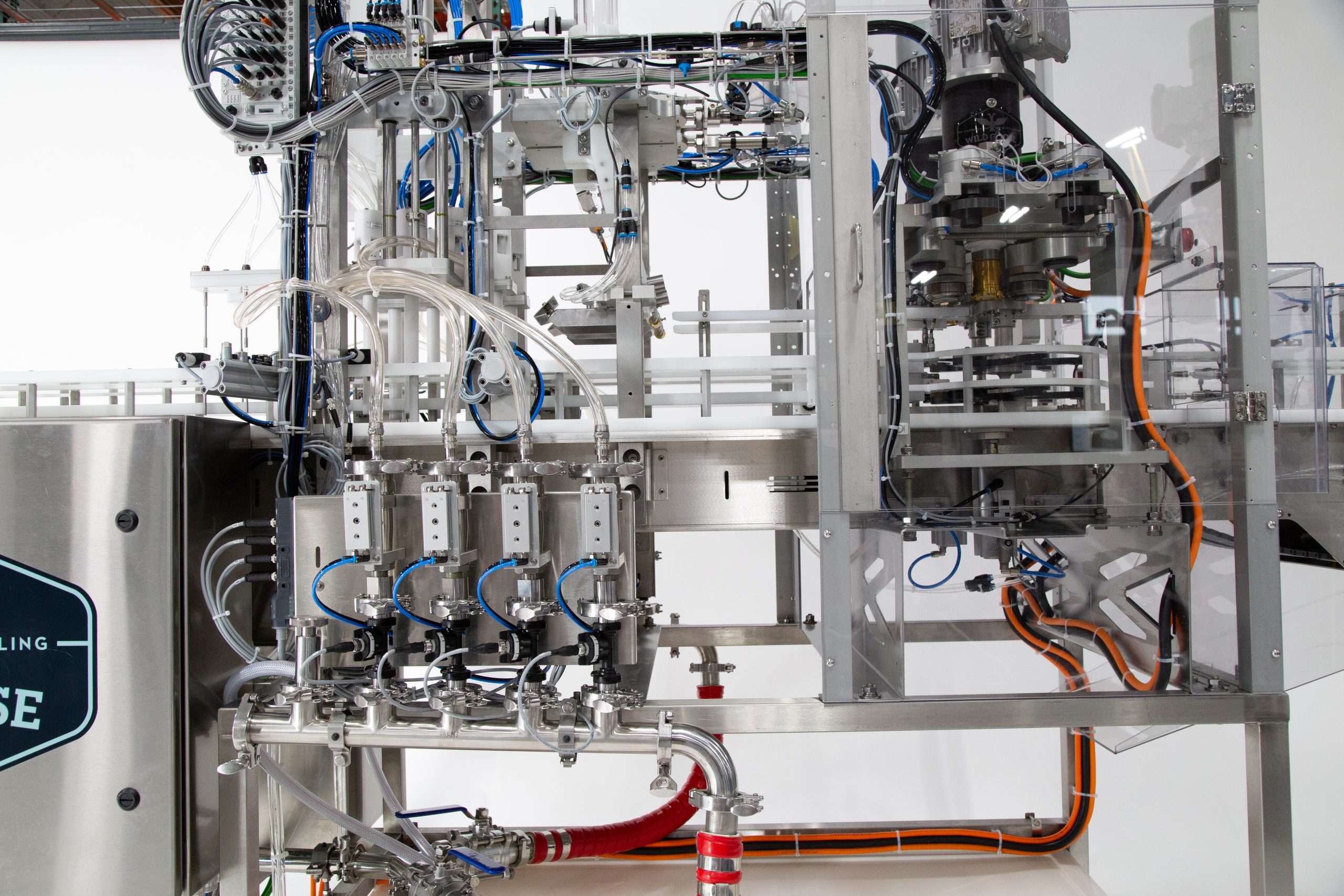 Dual-Lane Can Filling Machine | Evolution Series™ | Up to 100 Cans/Min